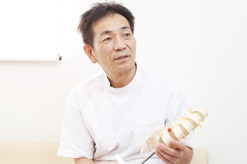 首・背骨・腰・骨盤などの骨のゆがみについて
